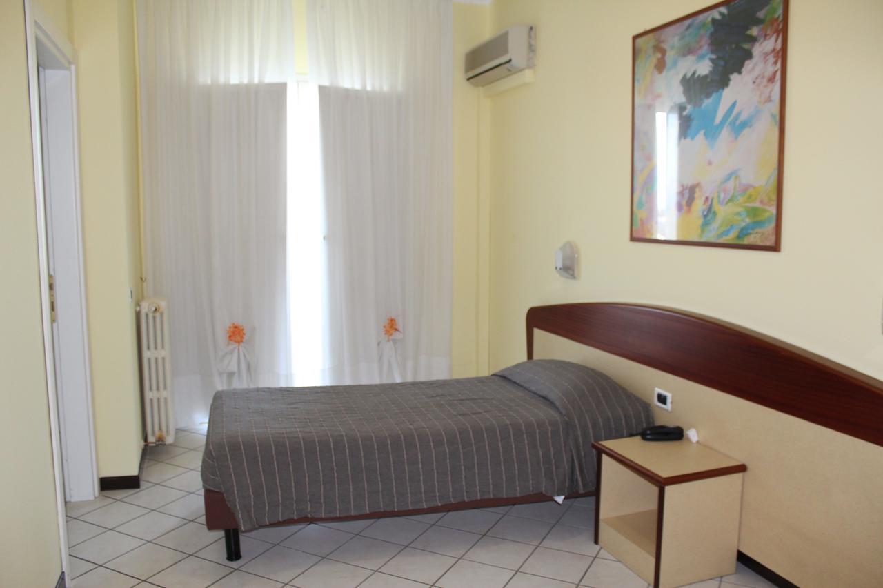 Albergo Sirena Bazzano Екстериор снимка