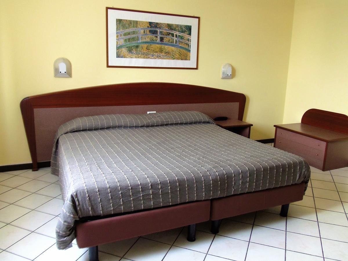 Albergo Sirena Bazzano Екстериор снимка